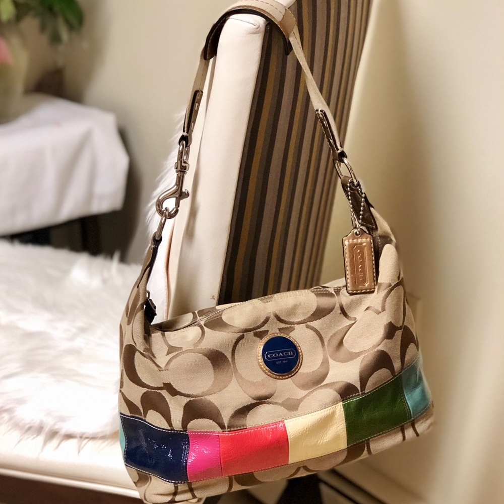🔸🔸Coach Signature Stripe Hobo Bag
